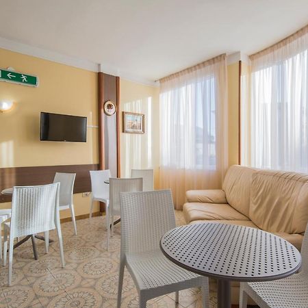 Hotel Rosy Battipaglia Luaran gambar