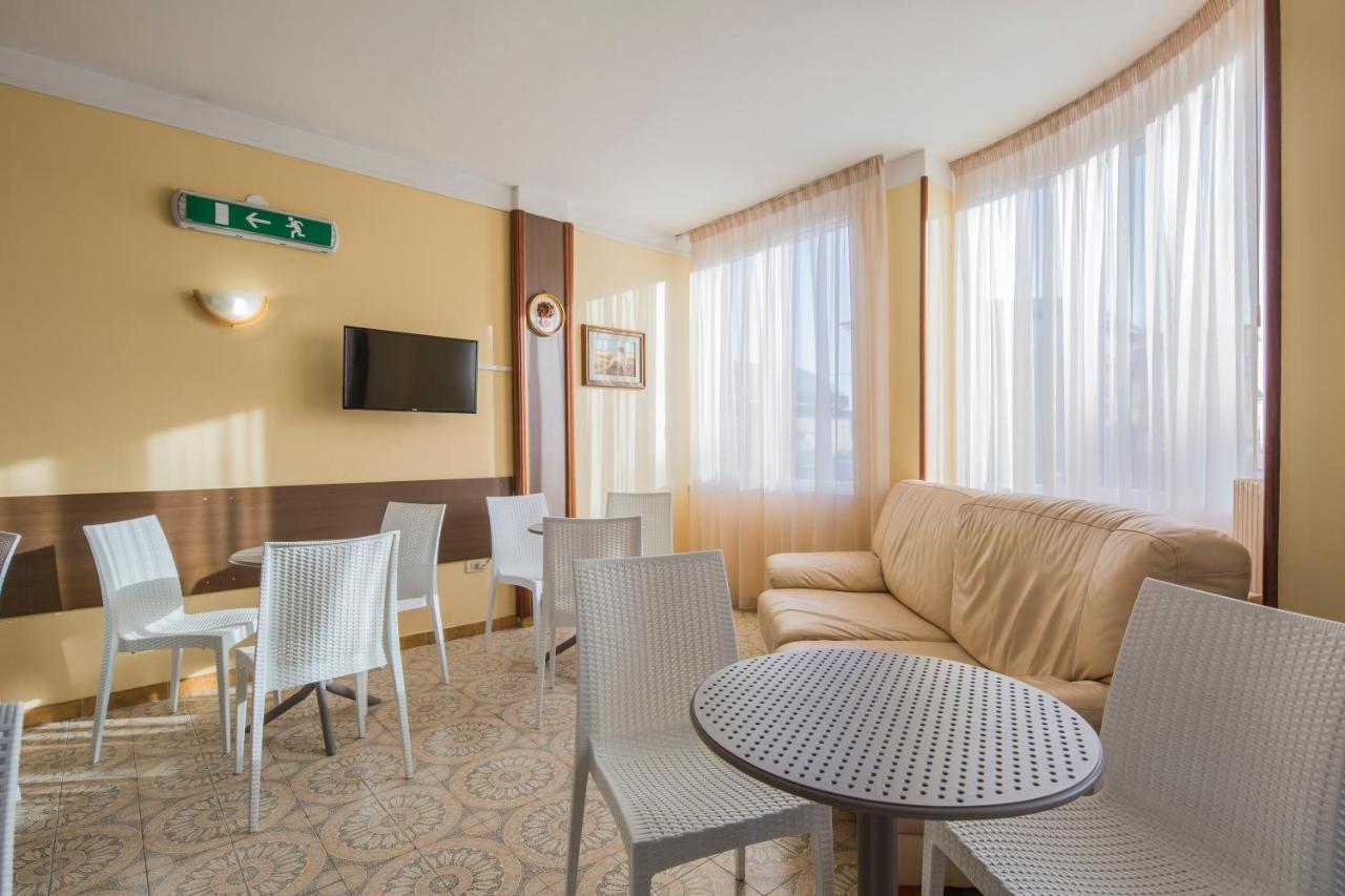 Hotel Rosy Battipaglia Luaran gambar
