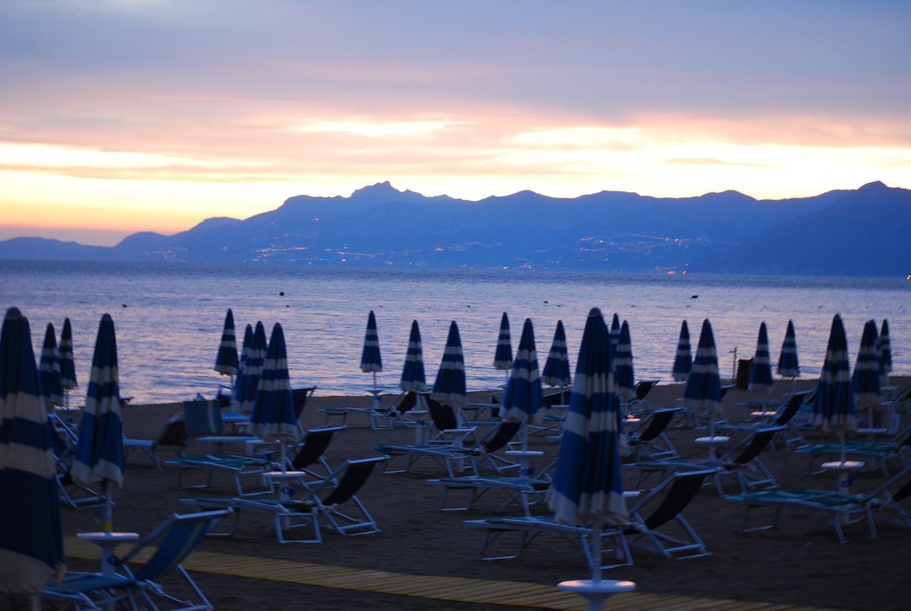 Hotel Rosy Battipaglia Luaran gambar