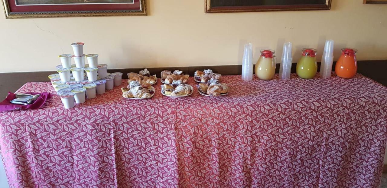 Hotel Rosy Battipaglia Luaran gambar